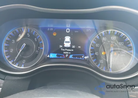 2022 Chrysler 300 Touring L z USA, uszkodzony, nr VIN 2C3CCADG8NH134439